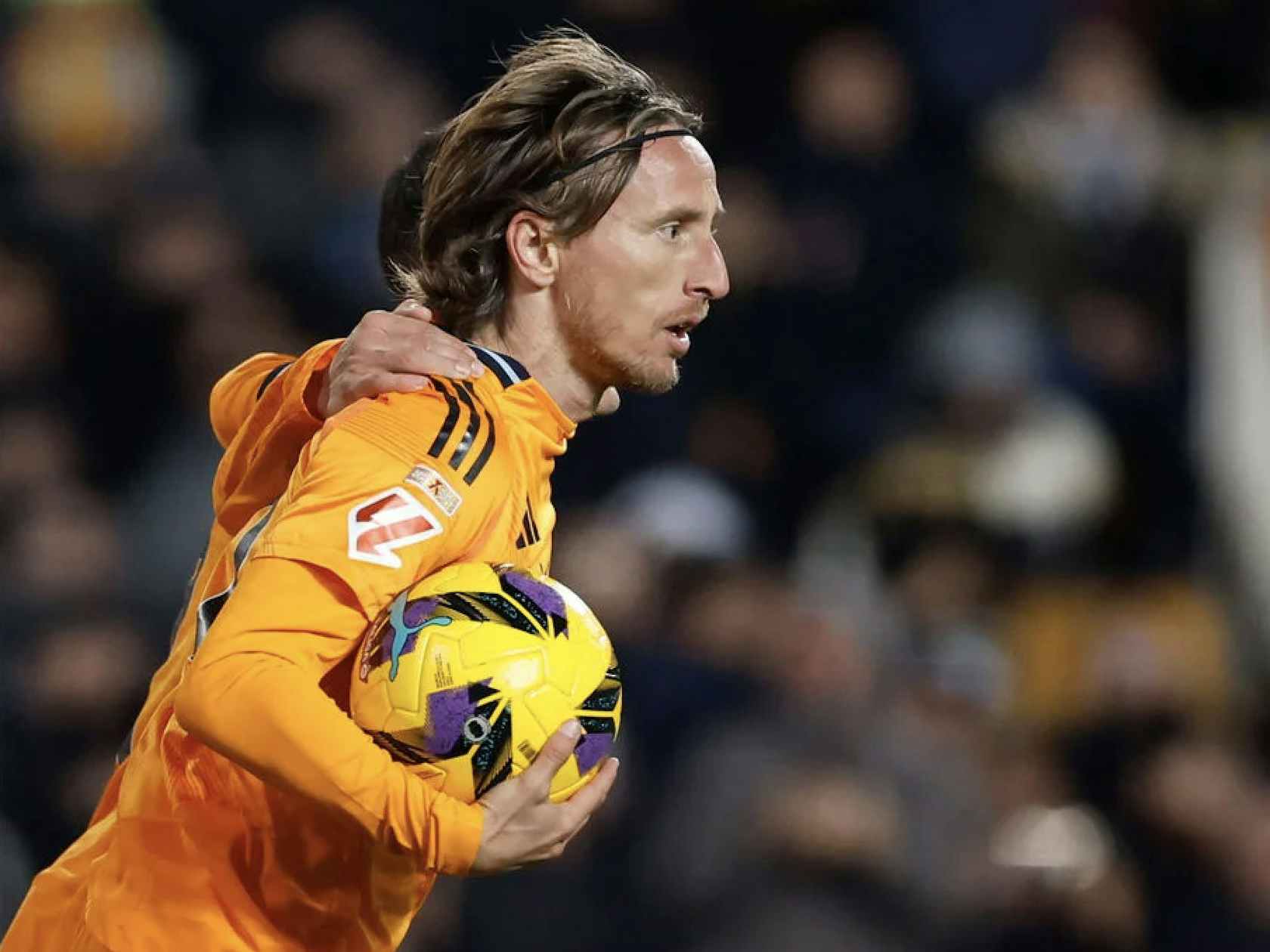 遭遇严防死守！浓眉战旧主10中6贡献12分5篮板5助攻