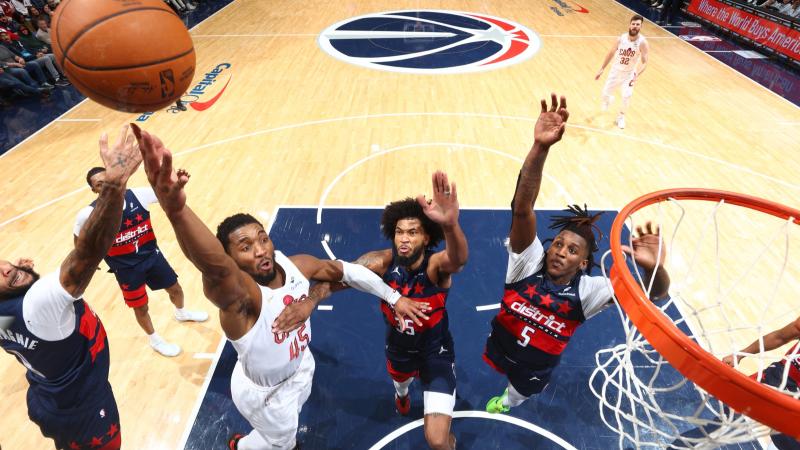 5分钟闪击马赛，圣吉罗斯收获建队128年首个欧冠主场进球